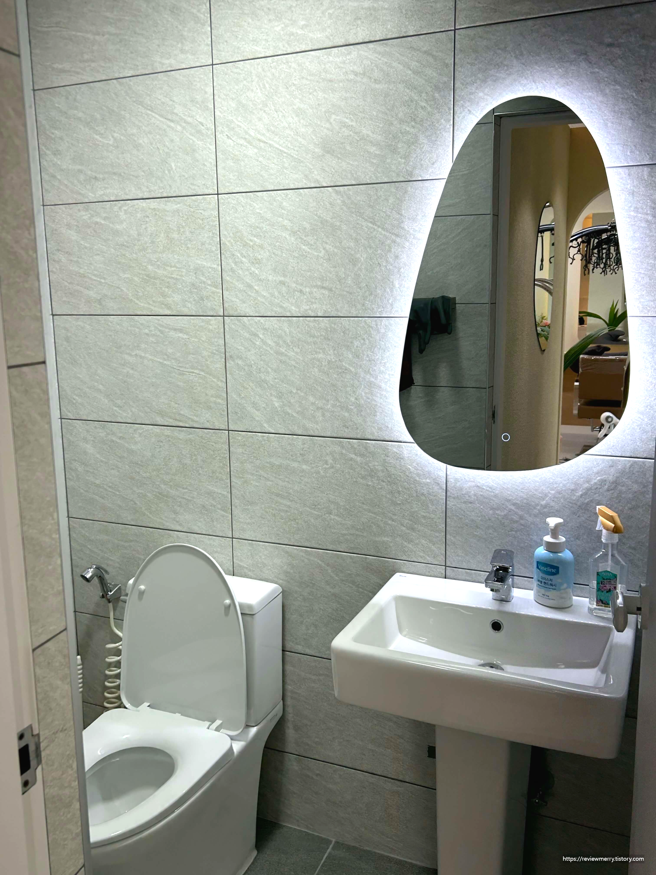 화장실 사진