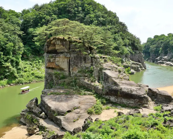 철원 한탄강 계곡 — 협곡과 주상절리의 웅장함
