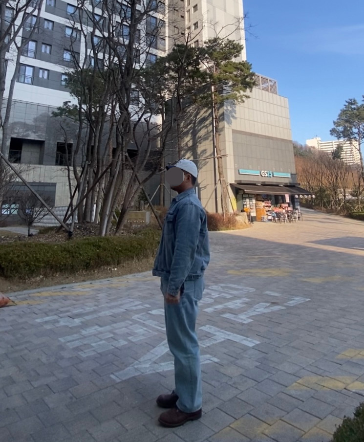 데일리룩('26. 3. 13.)조이스베케이션 투톤 볼캡, 무신사스탠다드 데님 트러커 청재킷, 유니클로 와플헨리넥, 무신사스탠다드 레귤러핏 데님 팬츠, 레드윙 아이언레인저 앰버하니스