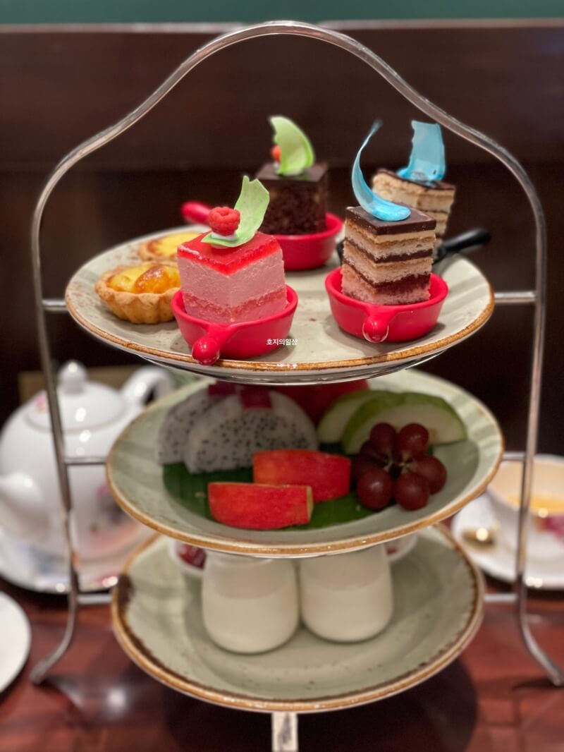 나트랑 포티크 호텔 가성비 애프터눈티 디저트