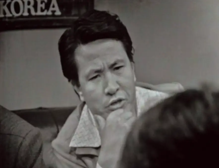 수사반작-원작에서 상대방과 진지하게 얘기중인 서호정