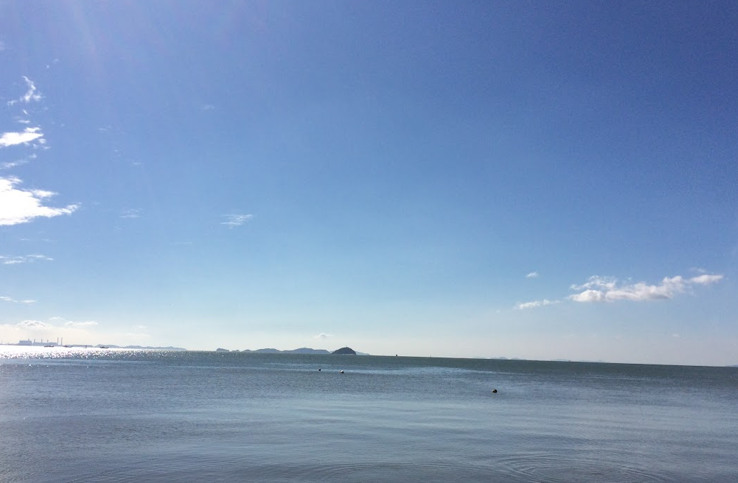 거제도에서 맨발로 걸으며 봄 맞이 하기 좋은 장소