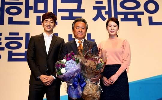 이기흥 해병대 캠프 및 연임 논란