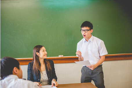 μΉμ°¬μ ꡬ체μ μΌλ‘ ν΄μ£ΌμΈμ