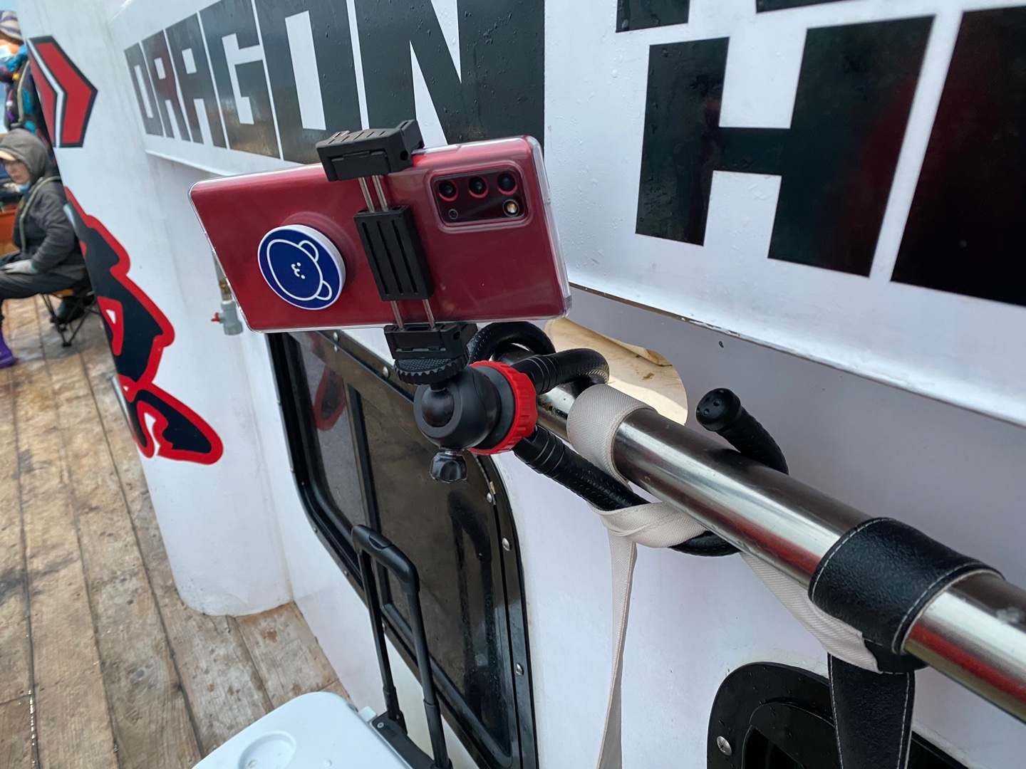 이즈나 고릴라 삼각대 배에서 고정 사용_2