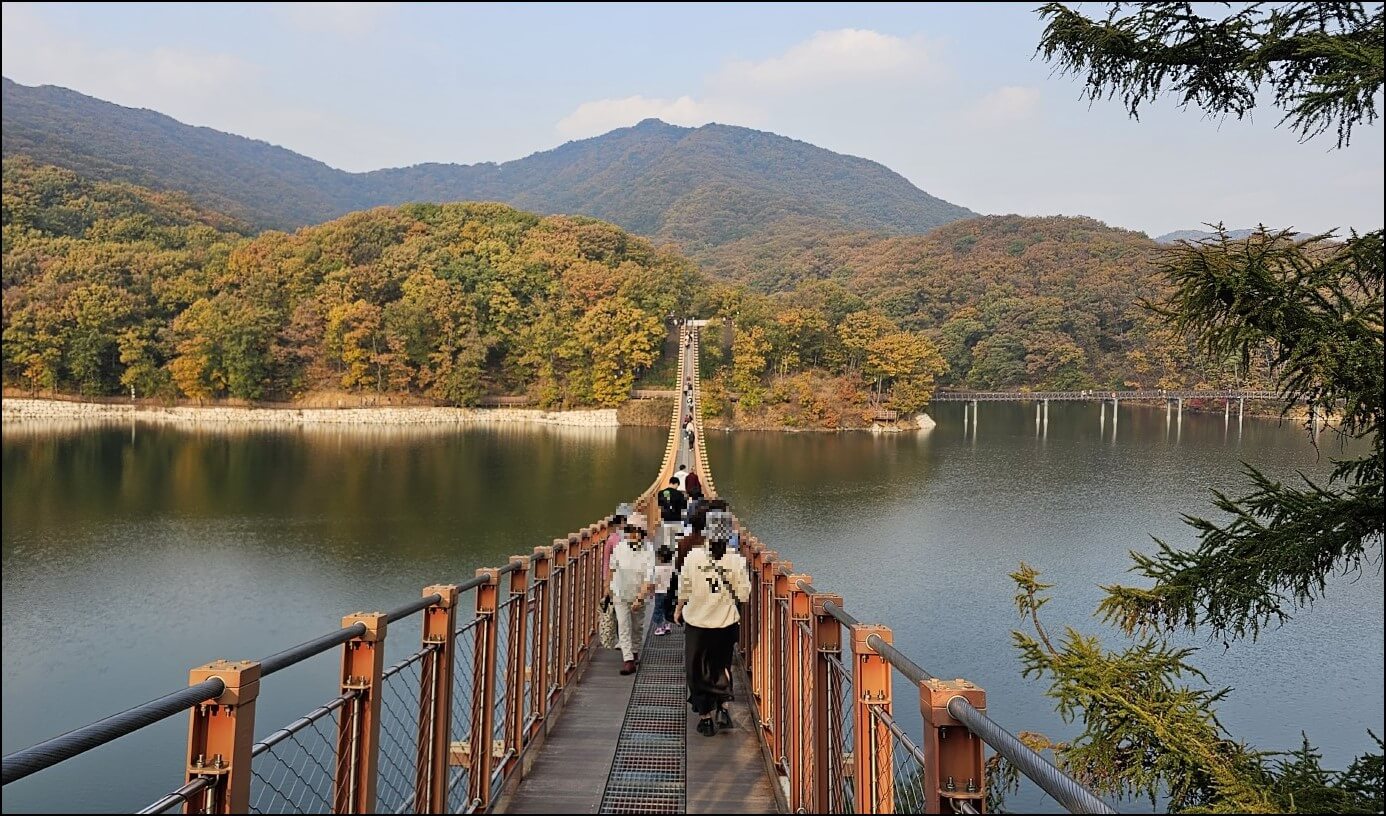 마장호수 출렁다리