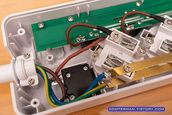 AOFO 스마트 멀티탭 전선 두께 16AWG