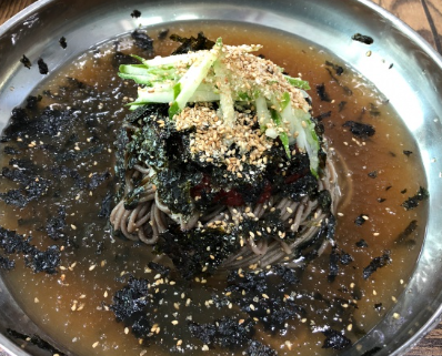 용천막국수