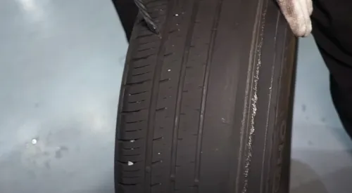 타이어 편마모 증상 사진