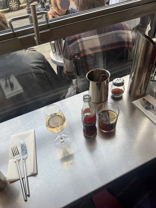 술을 즐기는 나와, 코카제로를 즐기는 친구