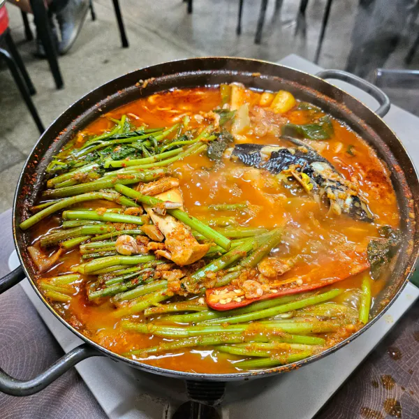 생생정보 우와한 식당 가물치오골계탕 음식점