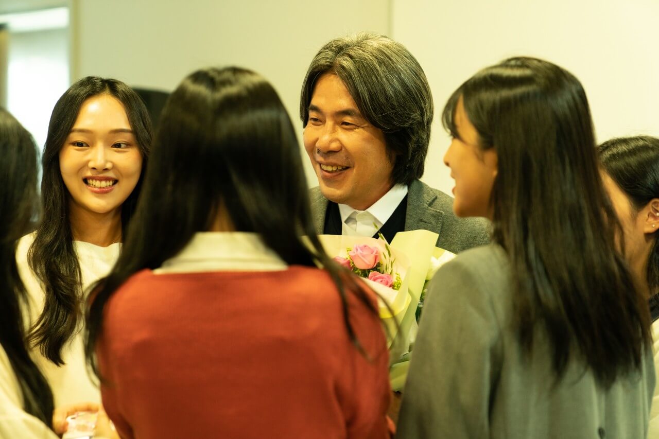 오후 네시