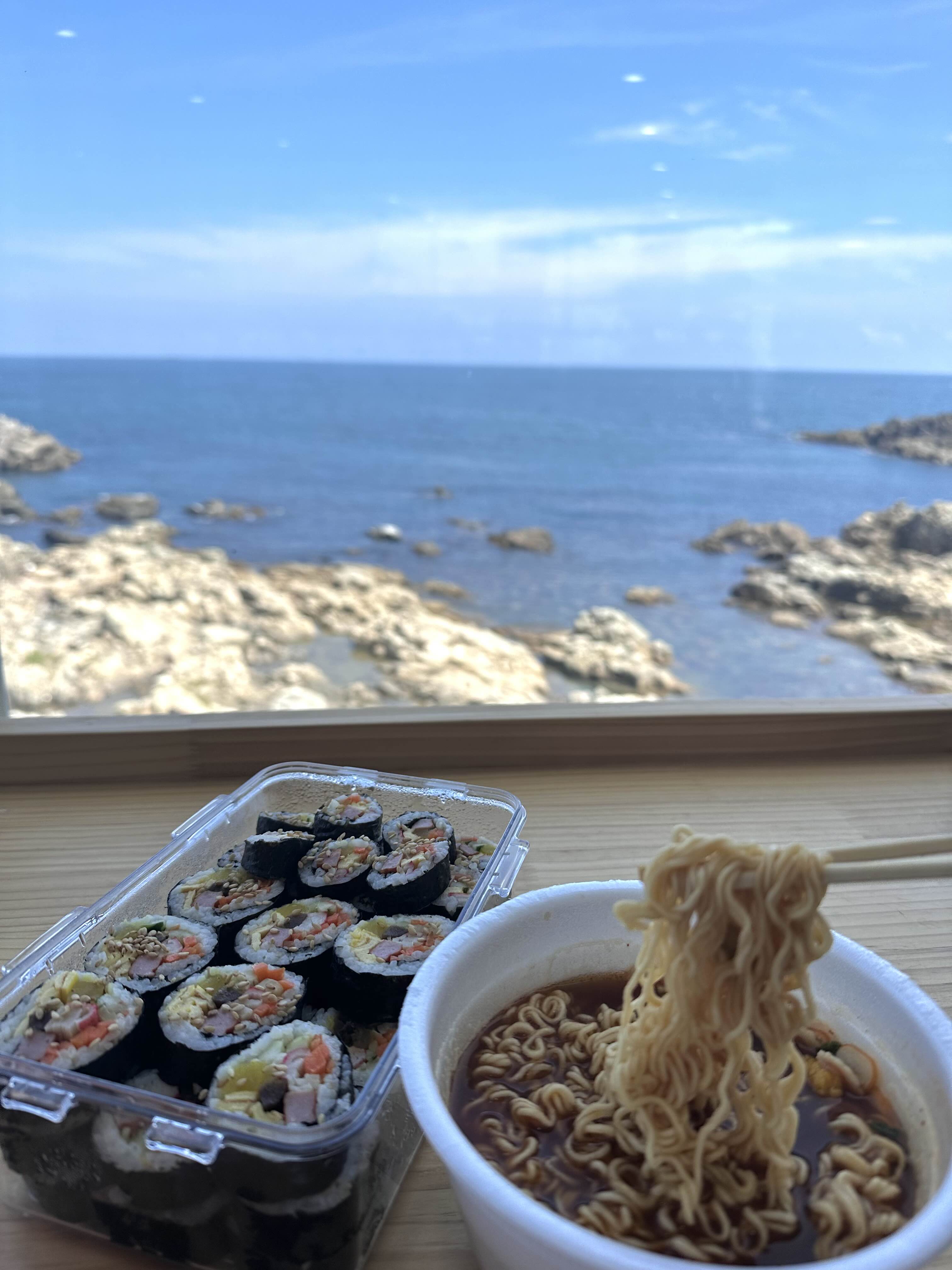 라면과 함께먹는 김밥