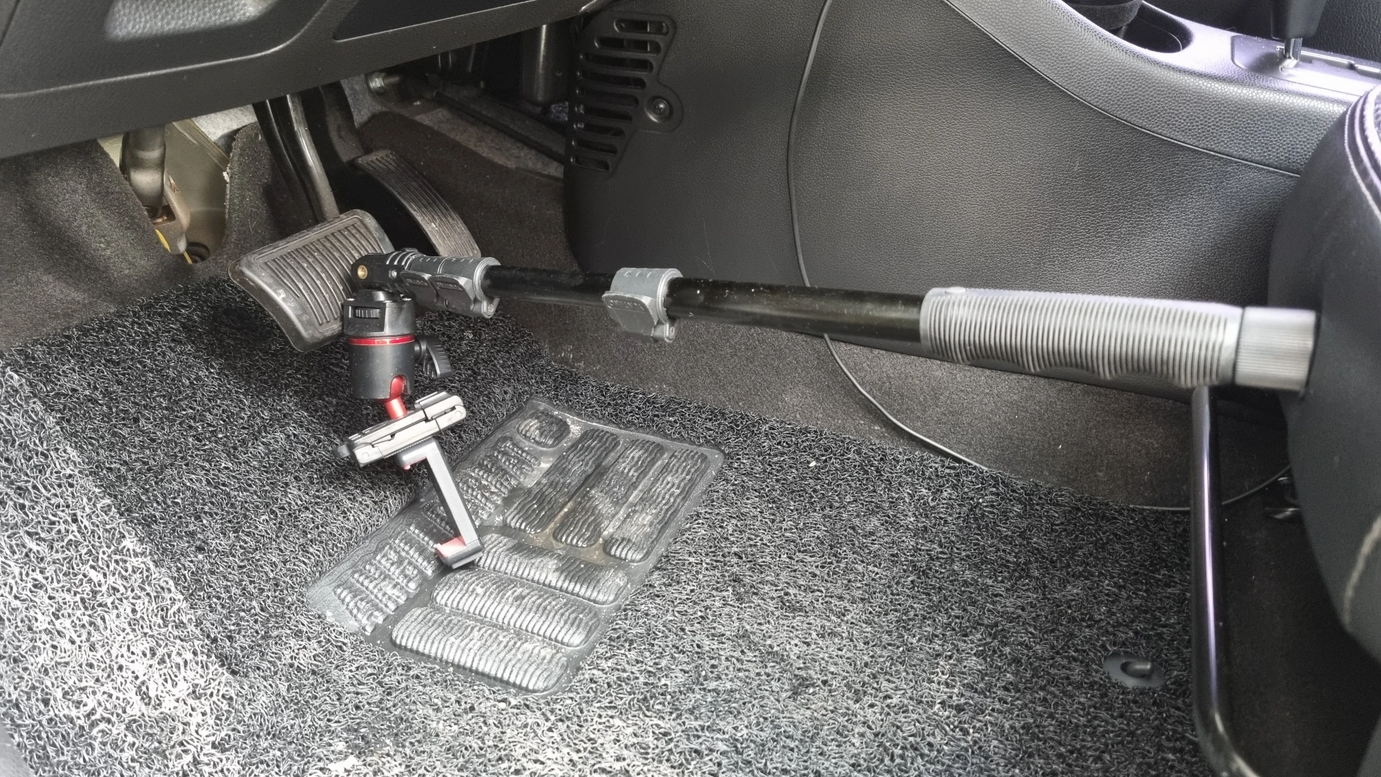 브레이크 밟은 모습