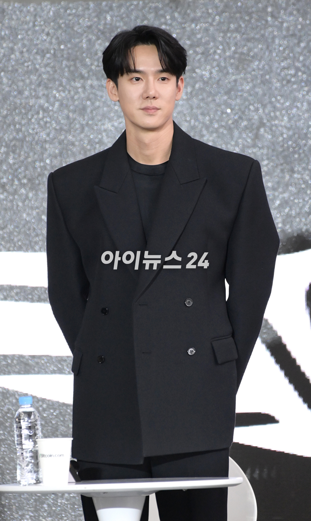 배우 유연석이 6일 오후 부산광역시 해운대구 영화의전당에서 진행된 제28회 부산국제영화제 &#39;운수 오진 날&#39; 오픈토크에 참석하고 있다. [사진=정소희 기자]