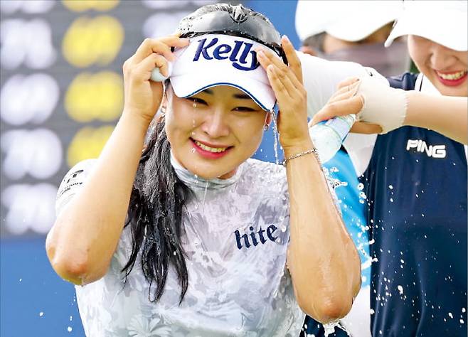 KLPGA 루키 윤이나의 인기 비결