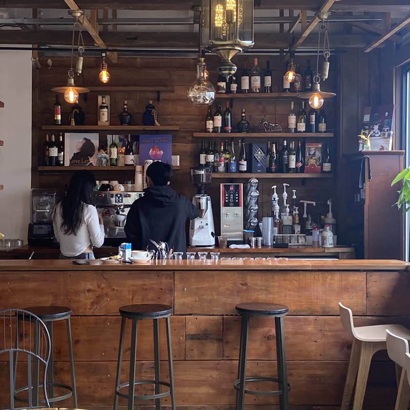 쿠안도-카페-바-인테리어