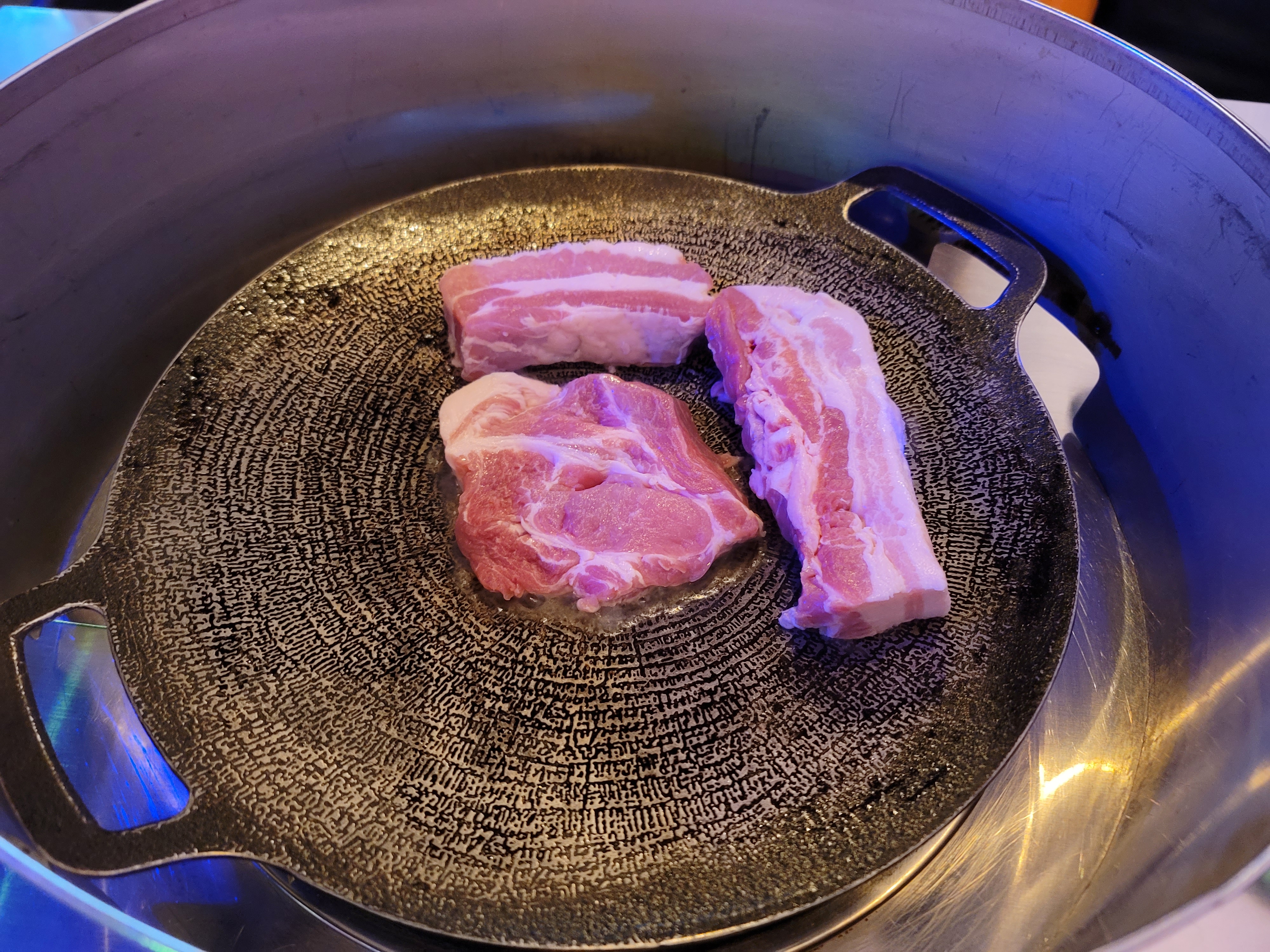 솥삼겹살, 목살