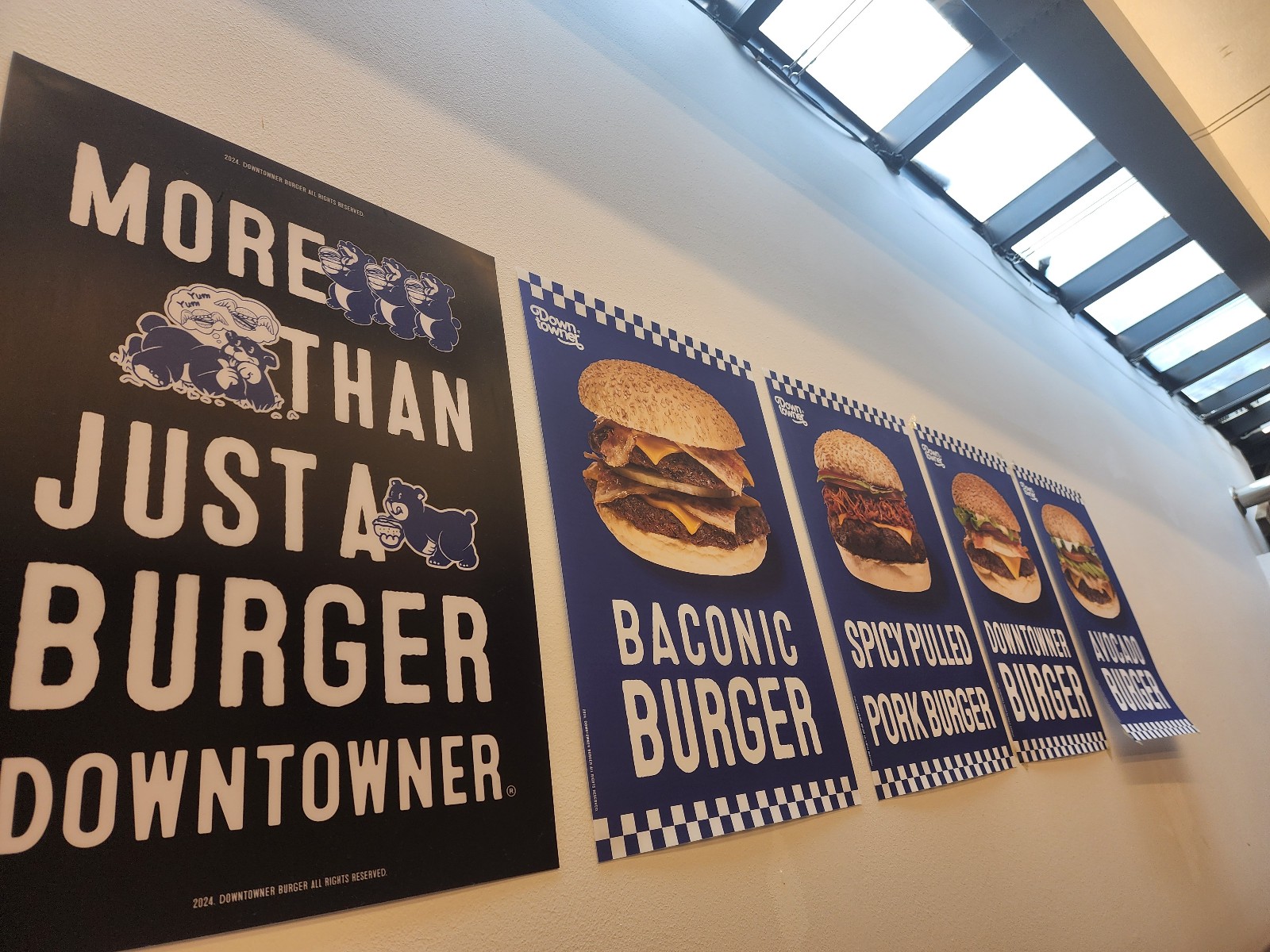 다운타우너 버거 포스터