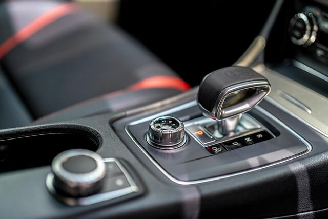 자동차 브레이크 소리