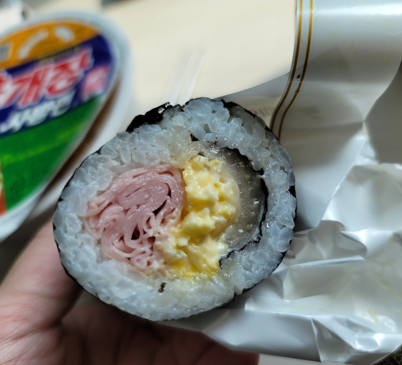 GS25 빵빵 에그햄마요 김밥