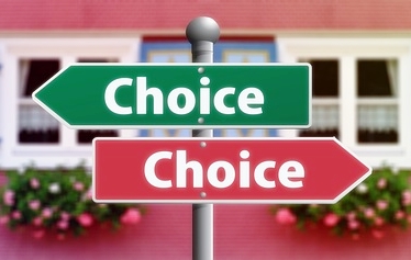 choice 선택글자가 새겨진 표지판 사진