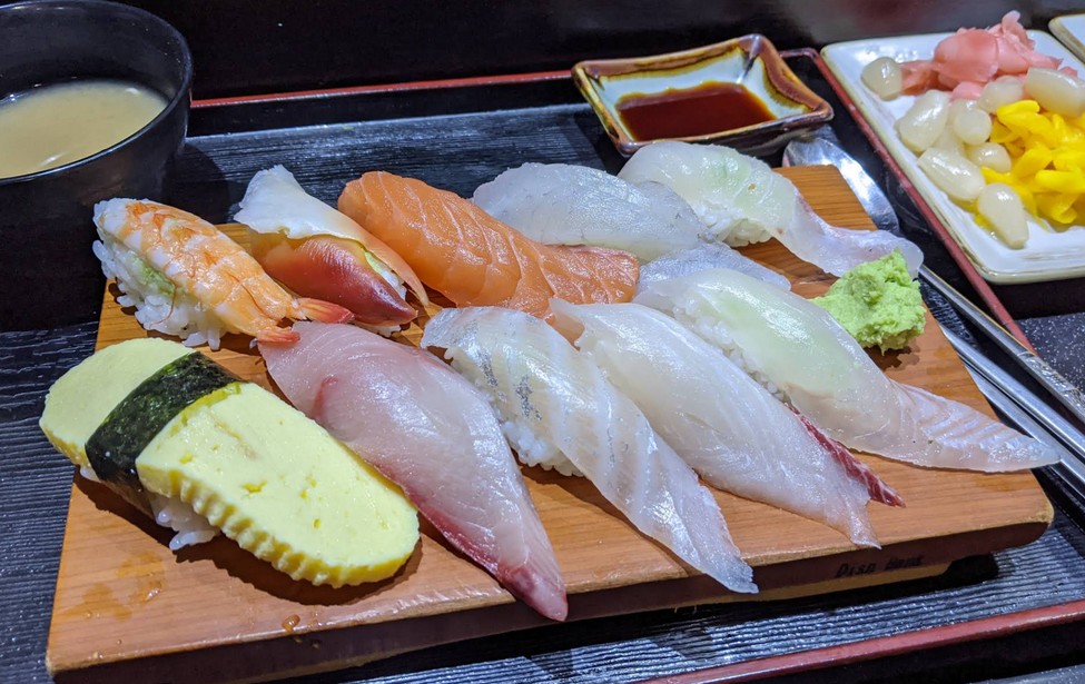 외대 근처 가성비 일식집 주수사, 인기 비결은 신선한 초밥?