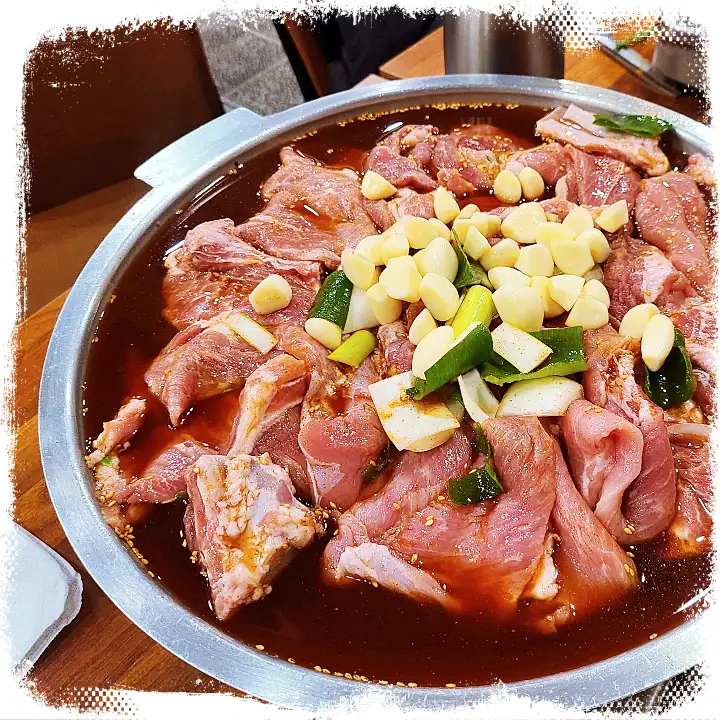 줄서는식당 46회 김정태 쫄갈비 시래기밥 매운불고기 돼지쫄갈비 콩나물 해장국 성신여대 입구 돈암동 맛집 권율 추천 소개