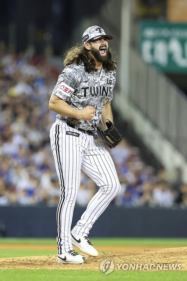 켈리-경기중-파이팅-하는-모습