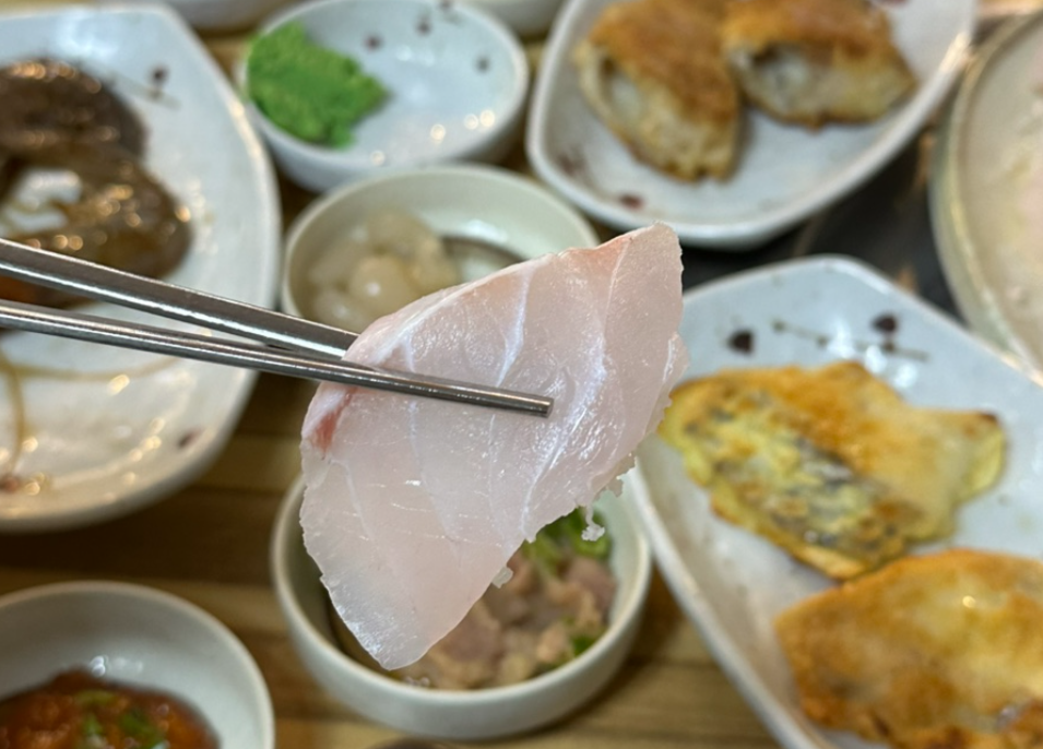 민어회 한점