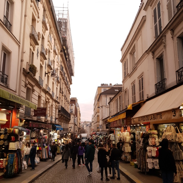 지하철 타러 가는길