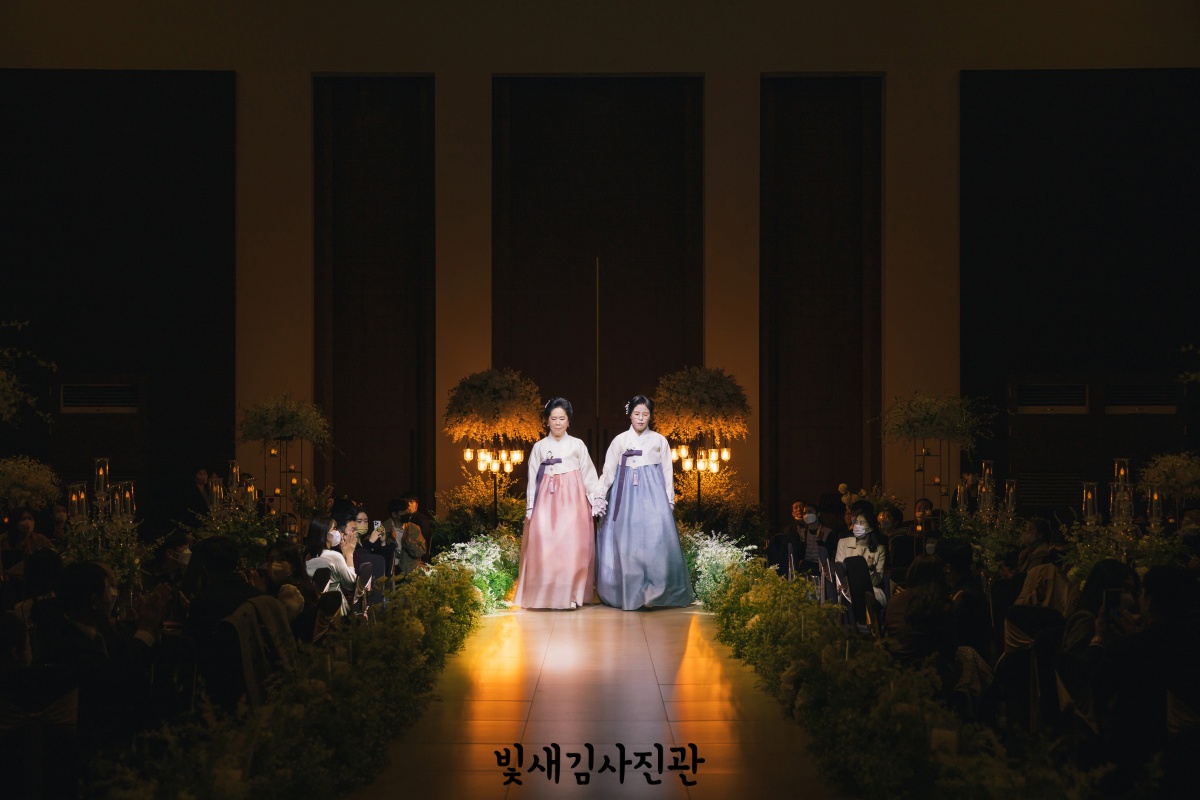 위더스 영등포 본식스냅 펠리체홀 양가 어머님 입장