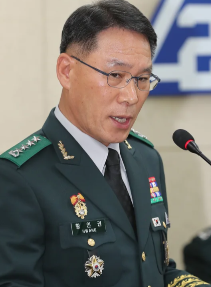 황인권 대장 군 초기 경력