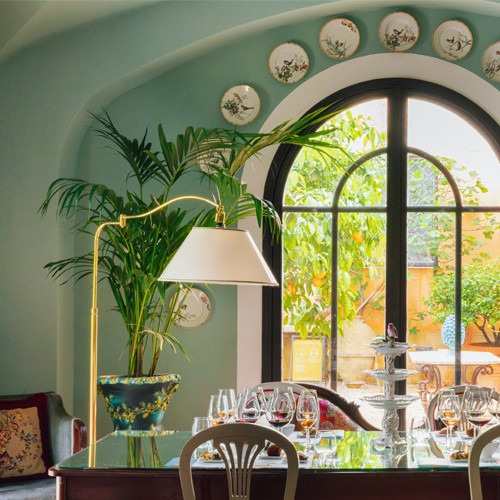 브런치와 와인시음 예약하기