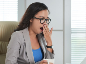 잠이 계속 오는 이유