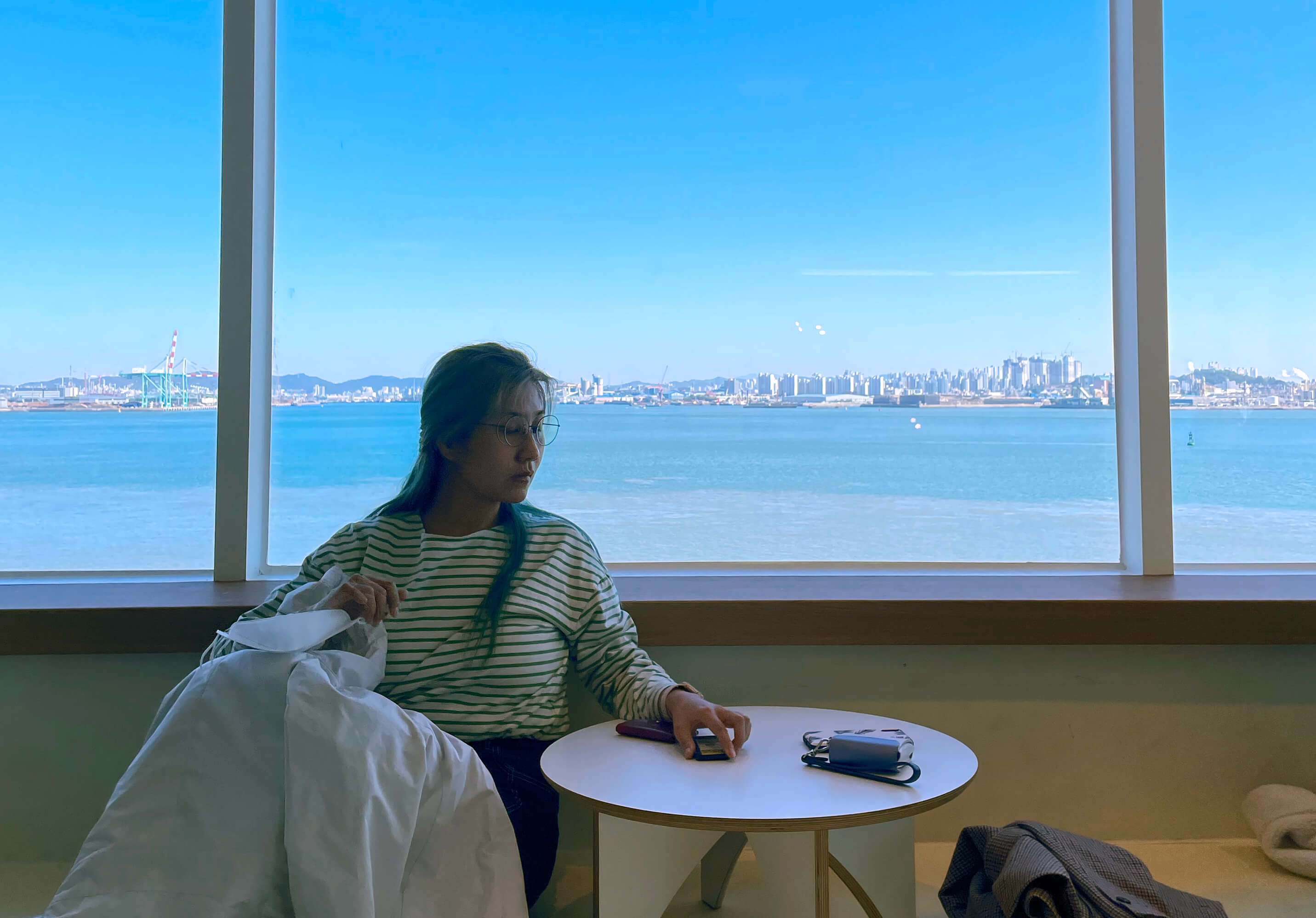 바다가보이는 영종도 카페 ULT 창가사진