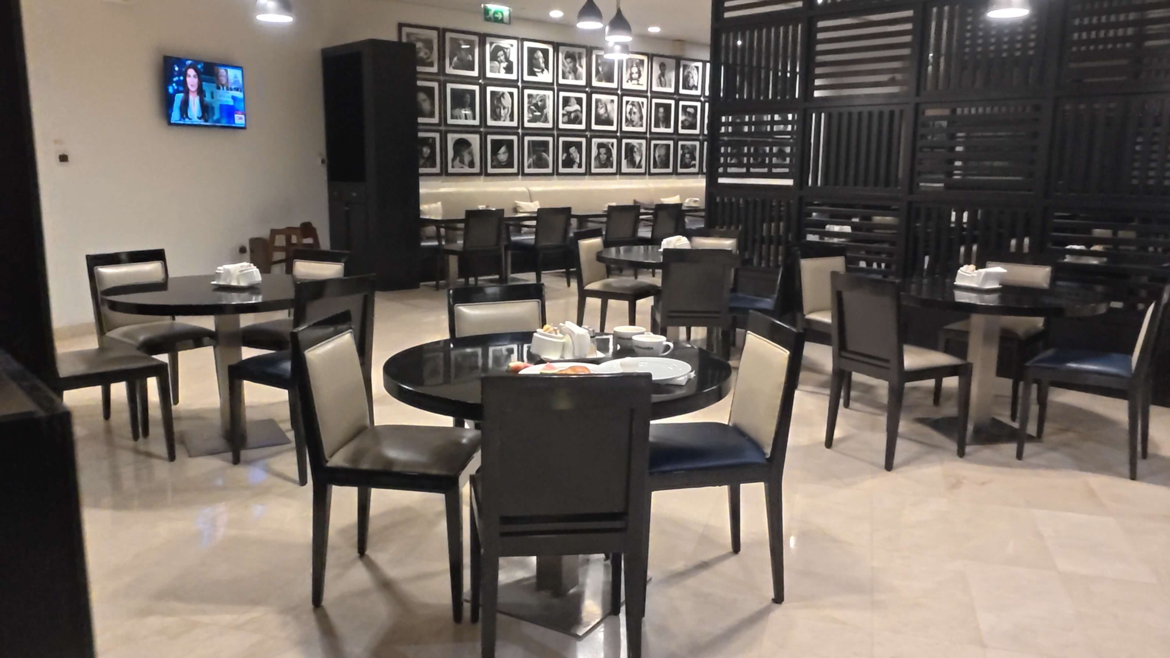 홀리데이 인 익스프레스 두바이 에어포트