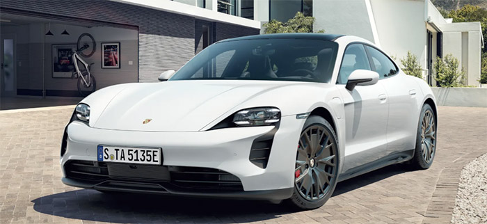 타이칸-(Taycan-GTS)