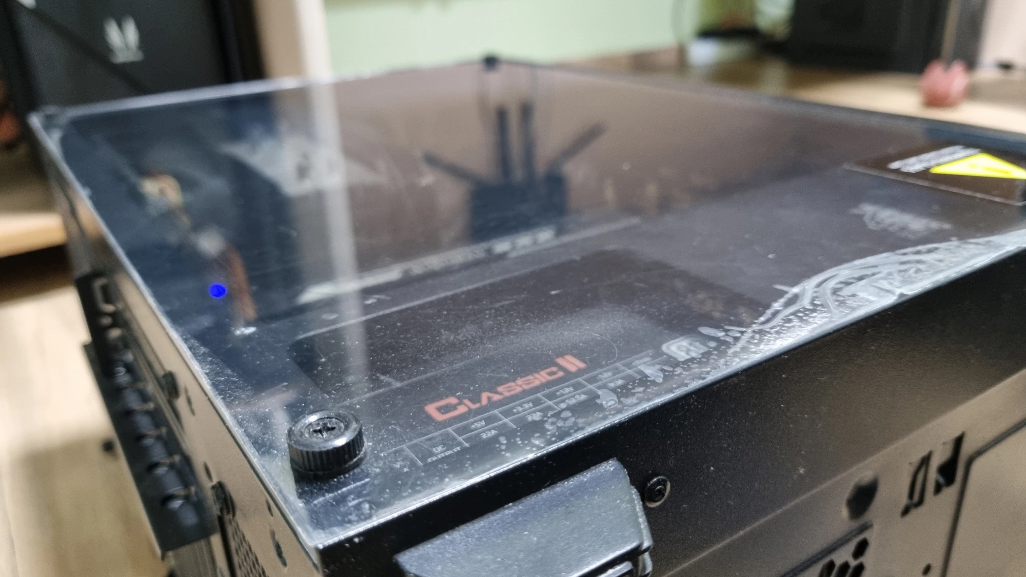 컴퓨터 케이스 고정 볼트