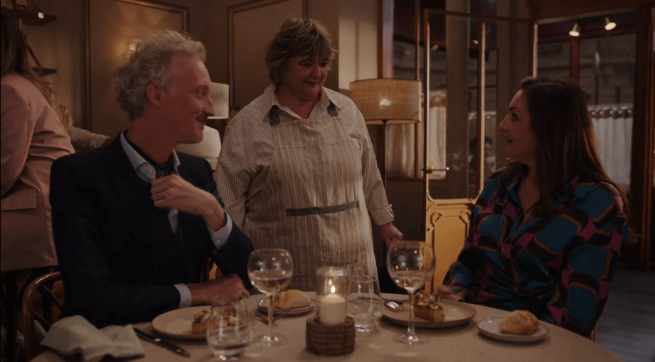 에밀리-파리에-가다-시즌3-10화