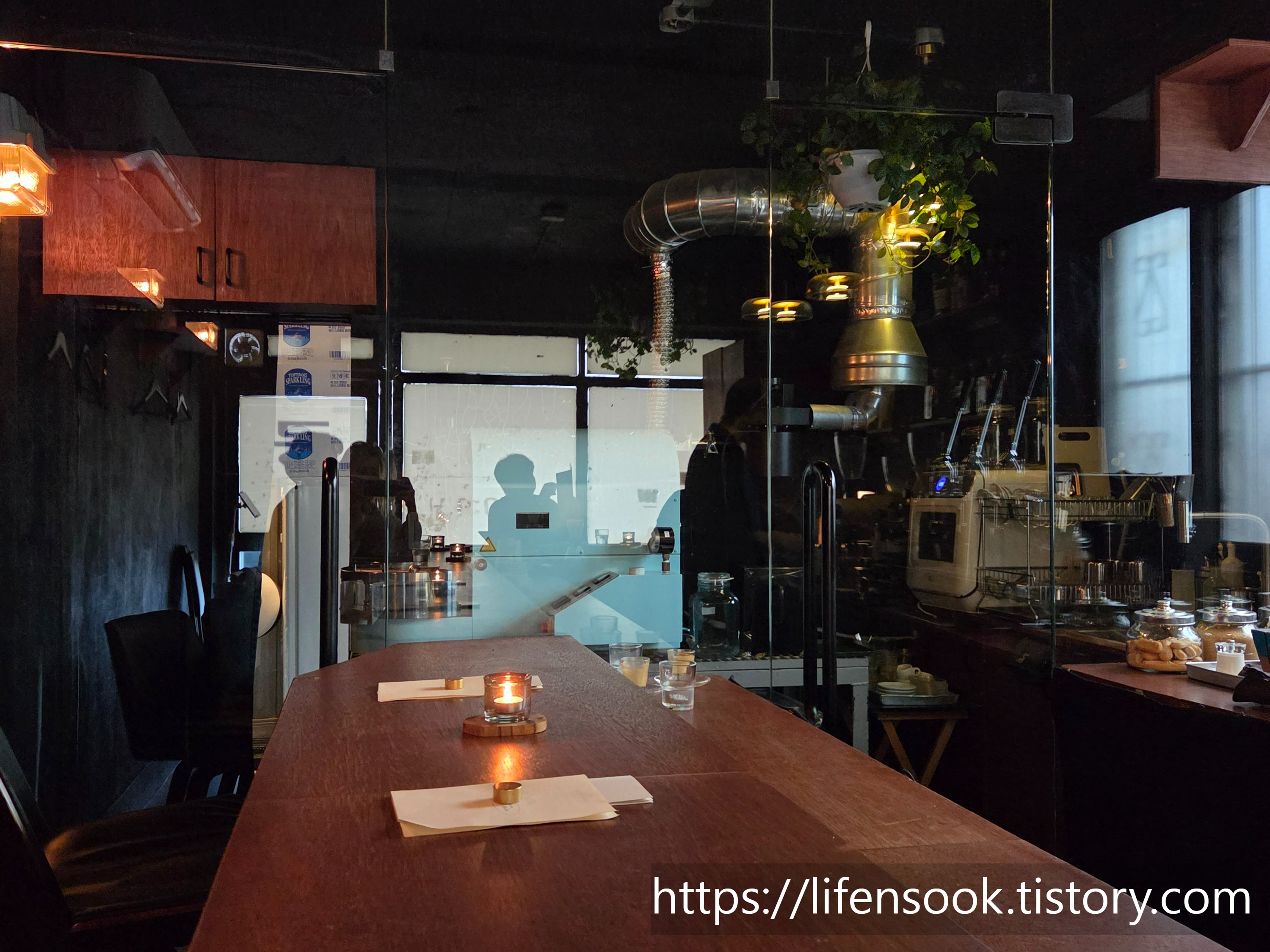 로컬커피소사이어티 내부 2