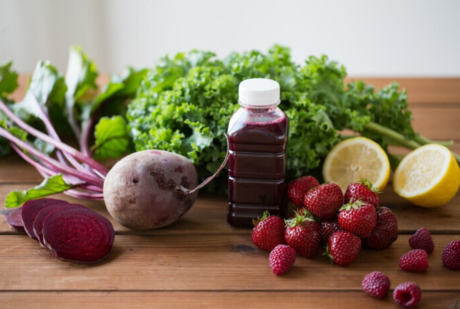 폴라보노이드가 풍부한 야채와 과일