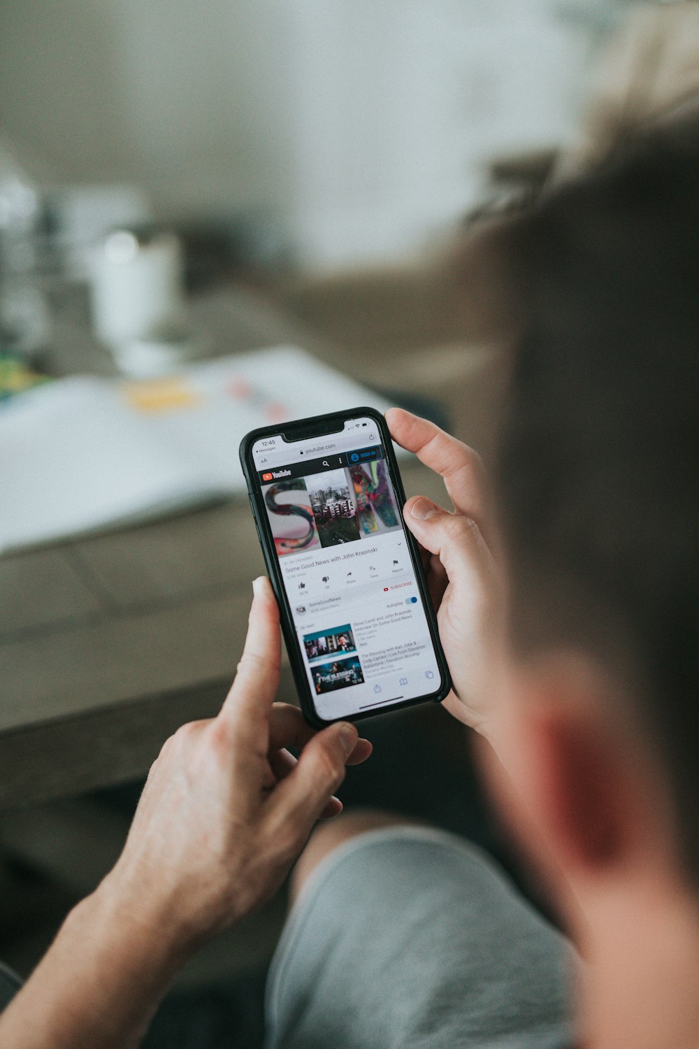 FOMO 관련 이미지