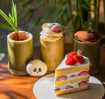 대나무통에 담긴 디저트 사진