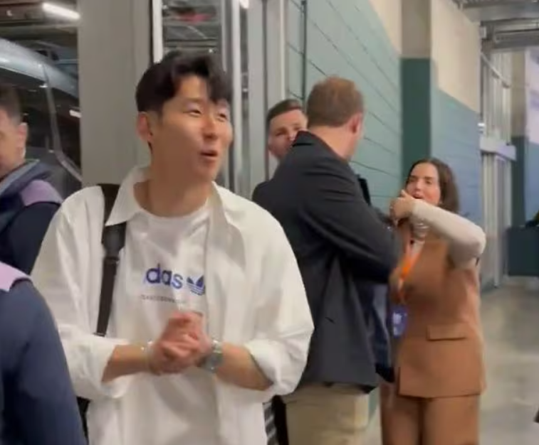 손흥민 인터뷰 거절