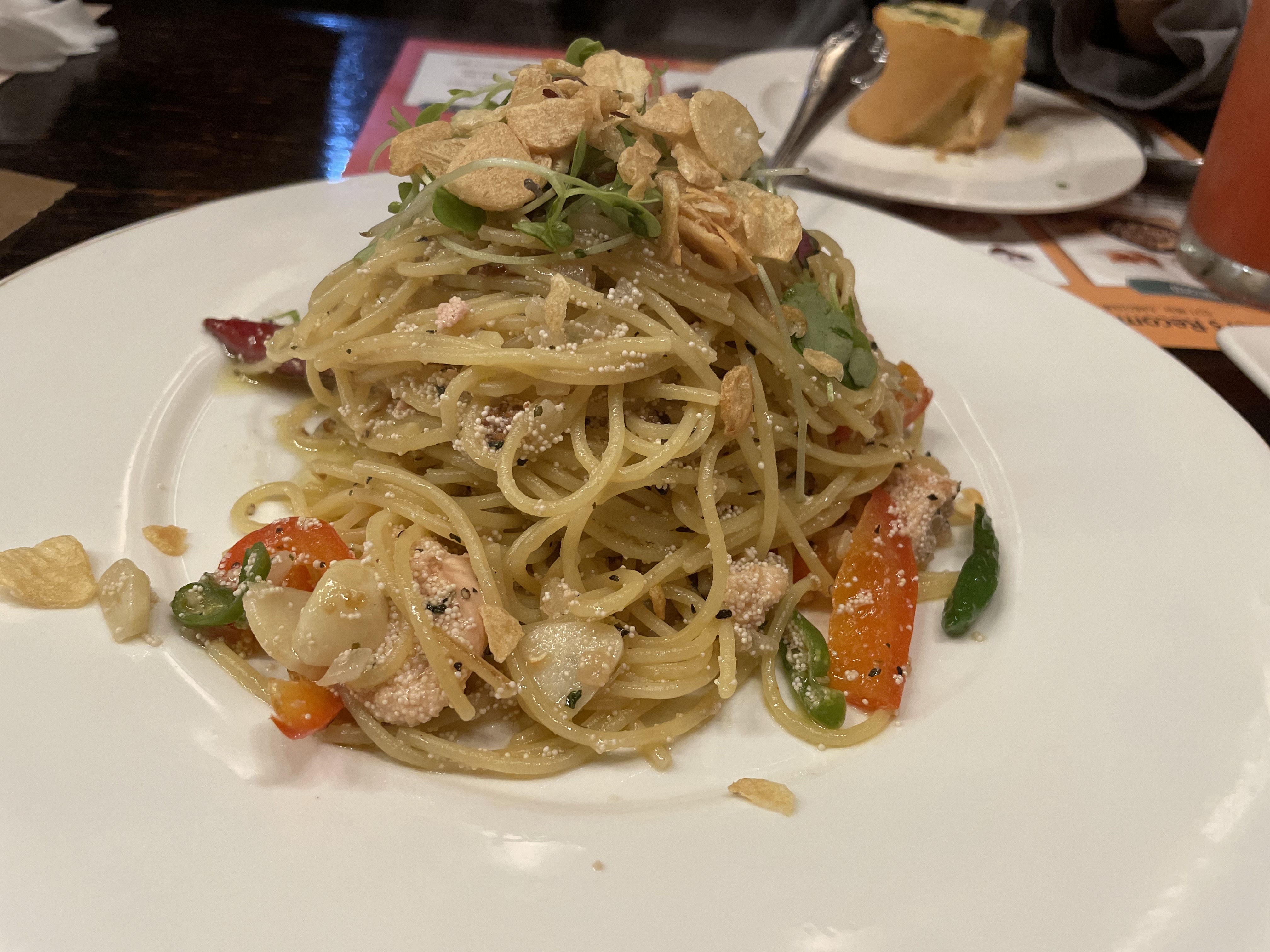 매드포갈릭 스파이시 명란 오일 파스타