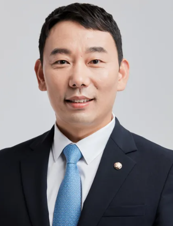 김용민 국회의원 프로필 ❘ 김용민 학력 ❘ 김용민 주진우 ❘ 김용민 검사장 고발 입장 충격!