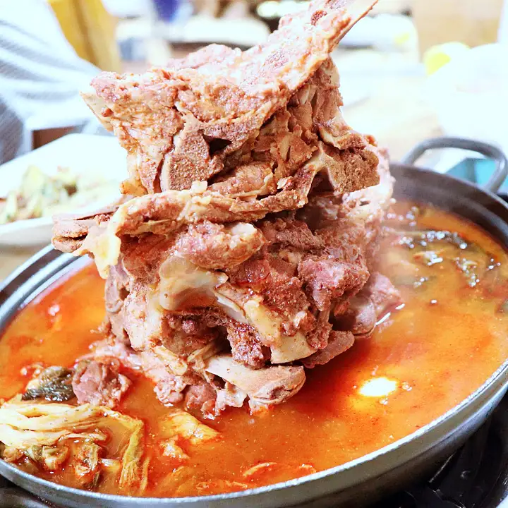 생방송오늘저녁 평택 소사벌 비전동 뼈다귀 감자탕 끝판왕 산더미 뼈탑 전골 맛집 추천