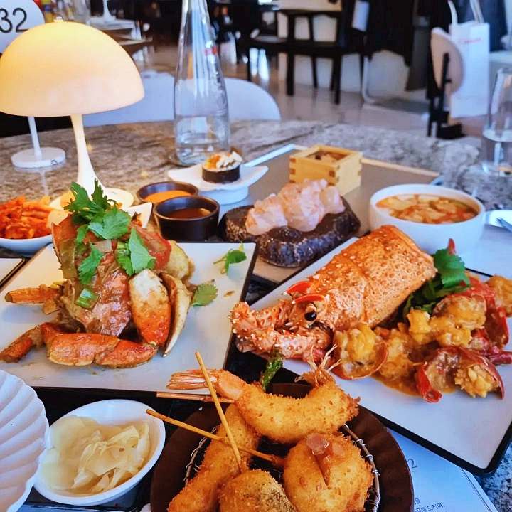 나혼자산다 나혼산 박나래 허니제이 킹크랩 랍스터 해산물 뷔페 맛있는 씨푸드 레스토랑 강남 삼성 코엑스 맛집 가격 위치 어디