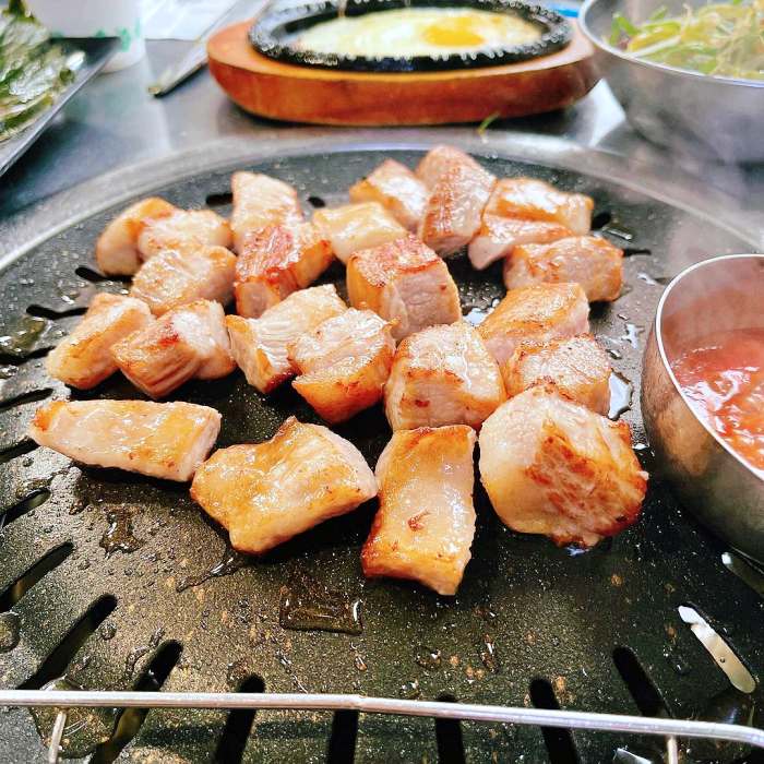 토요일은밥이좋아 토밥좋아 천안 삼겹살 김치찌개 맛집